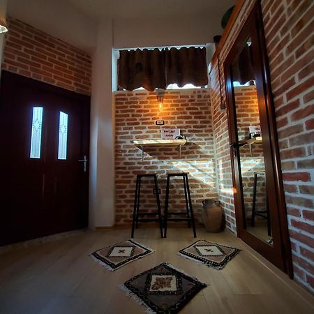 Relax Inn Корча Экстерьер фото