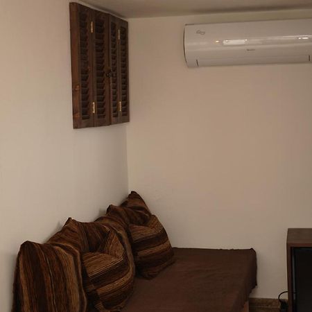 Relax Inn Корча Экстерьер фото